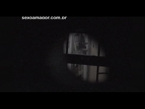 ❤️ Si Blondie ay lihim na nakunan ng video ng isang voyeur ng kapitbahayan na nakatago sa likod ng mga guwang na brick ❌ Porn video sa tl.makesexnotwar.ru ❤